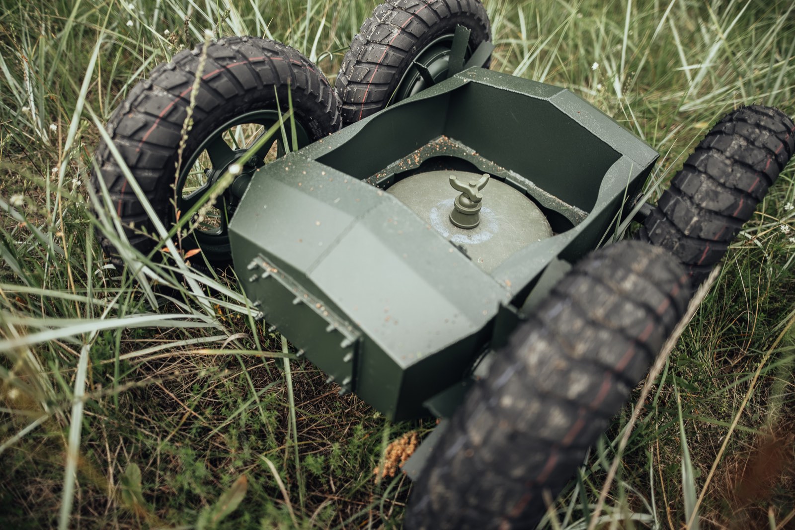 IRON HAYA UGV
